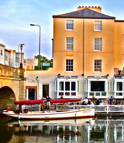 Cruise and Dine with The Folly